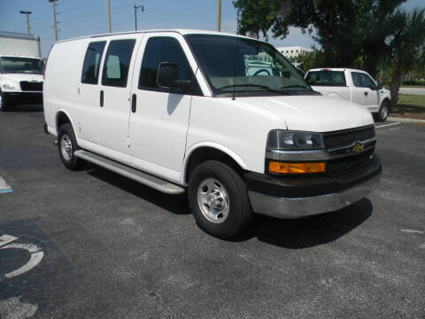 2023 Chevrolet Express 2500