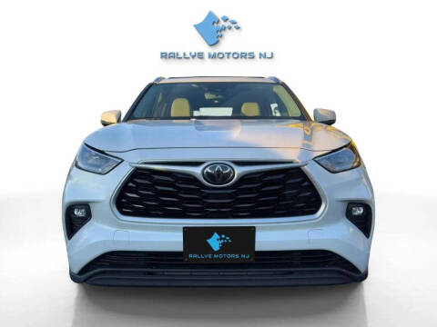 2020 Toyota Highlander for sale at CTCG AUTOMOTIVE in Bridgeton NJ