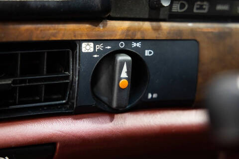 1988 Mercedes-Benz 560-Class 560 SEL