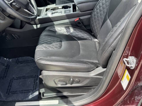 2024 Ford Edge Titanium