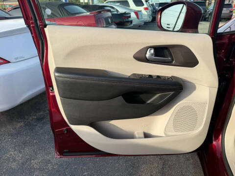 2018 Chrysler Pacifica Touring L