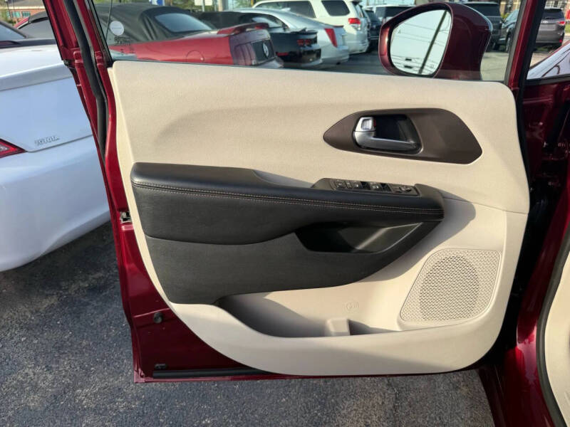 2018 Chrysler Pacifica Touring L