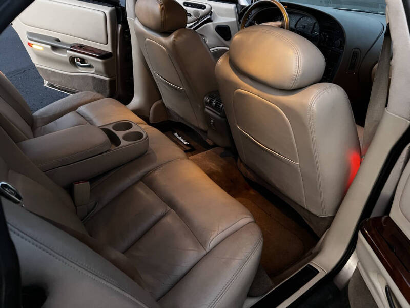 1999 Oldsmobile Aurora