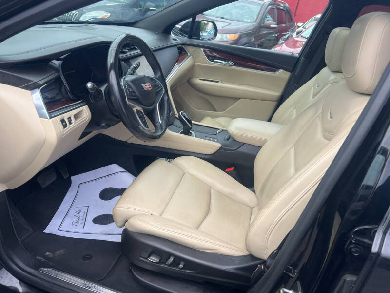 2017 Cadillac XT5 Luxury