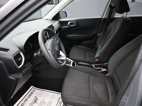 2022 Hyundai Venue SE