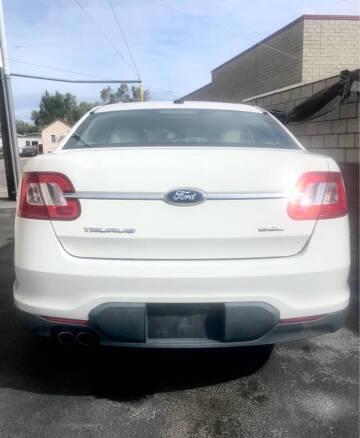 2011 Ford Taurus SEL