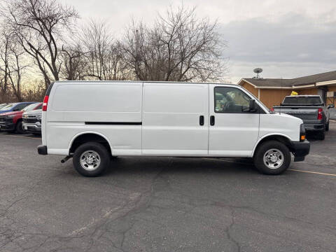 2023 Chevrolet Express 2500
