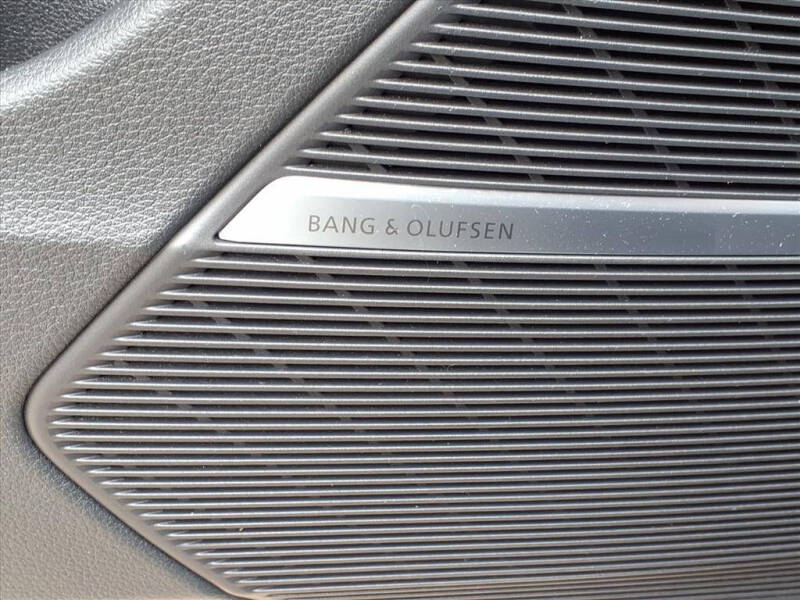 2019 Audi Q8 quattro Prestige 55 TFSI