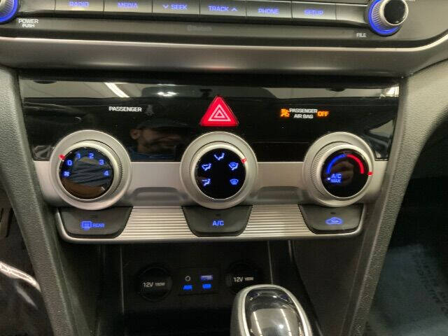 2019 Hyundai Elantra