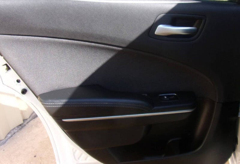 2015 Dodge Charger SE