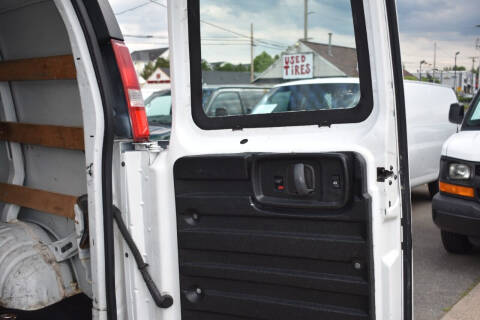 2017 GMC Savana 2500