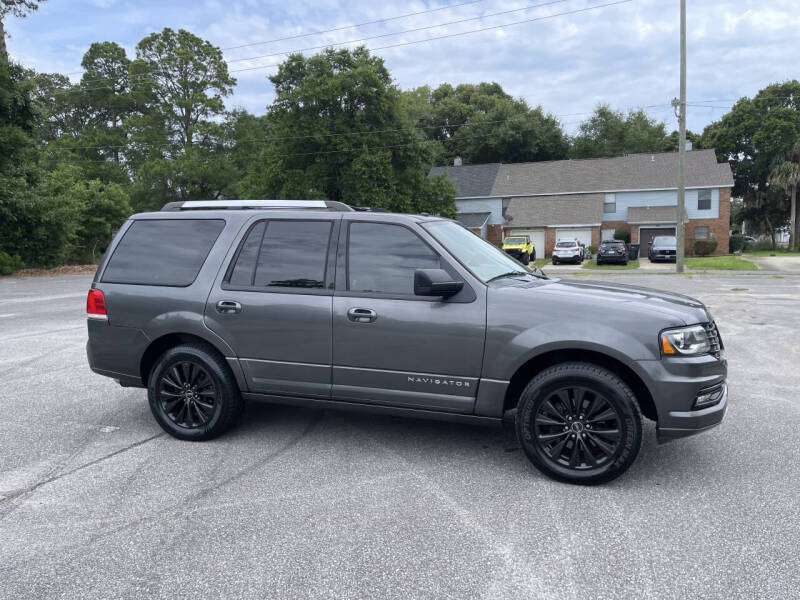 2016 Lincoln Navigator Select