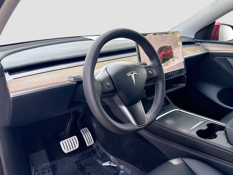2024 Tesla Model Y Performance