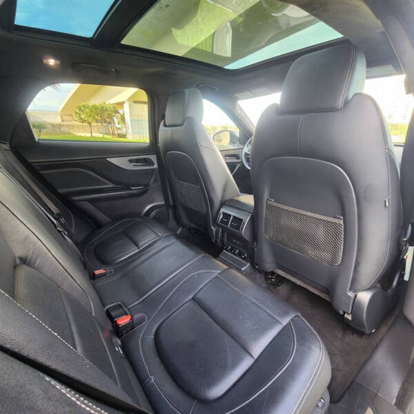 2019 Jaguar F-PACE S