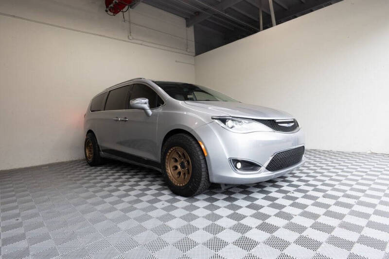 2020 Chrysler Pacifica Limited