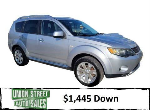 2009 Mitsubishi Outlander for sale at Union Street Auto Sales in Lafayette IN