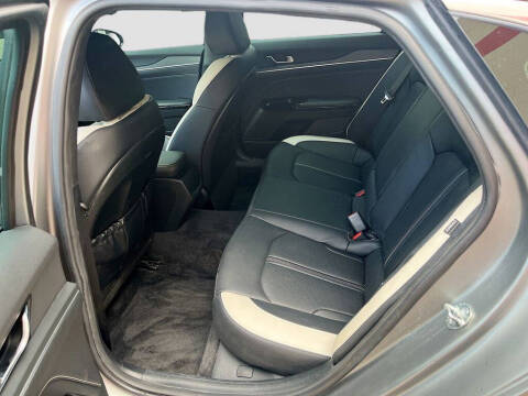 2025 Kia K5