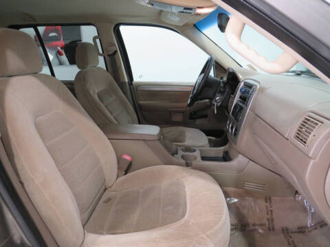 2004 Ford Explorer XLT