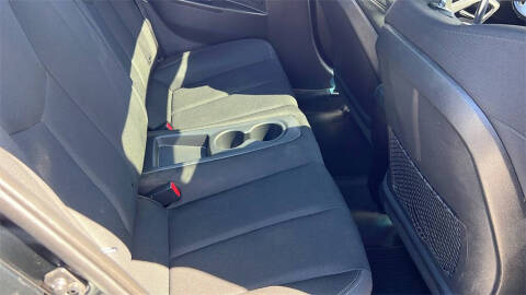 2017 Hyundai Veloster Value Edition