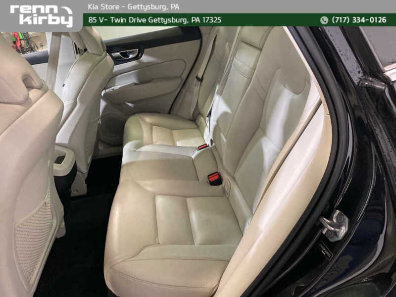 2019 Volvo XC60 T6 Momentum