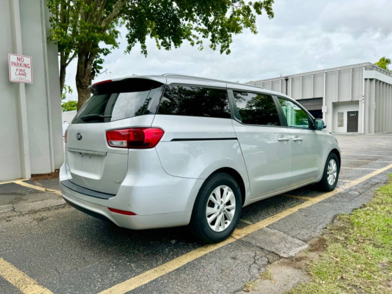 2018 Kia Sedona for sale at PJ AUTO in Margate, FL