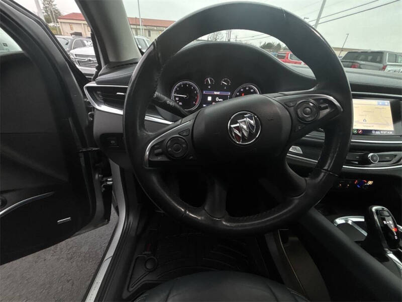 2021 Buick Enclave Essence