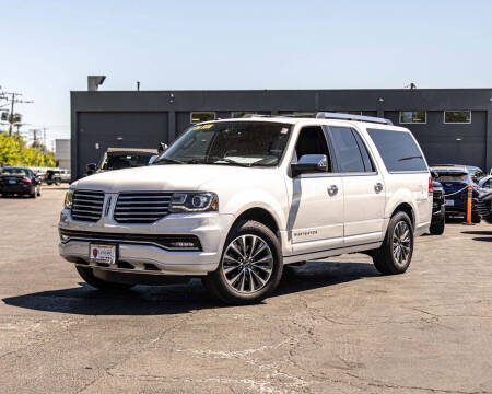 2017 Lincoln Navigator L Select