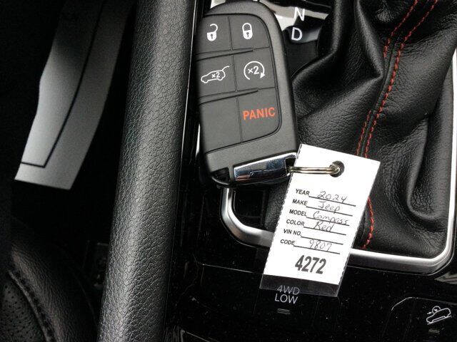 2024 Jeep Compass Trailhawk