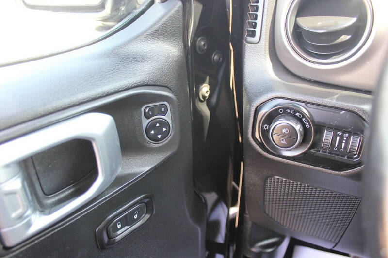 2020 Jeep Gladiator Sport