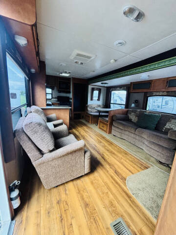 2013 Gulfstream Conquest 295SBW