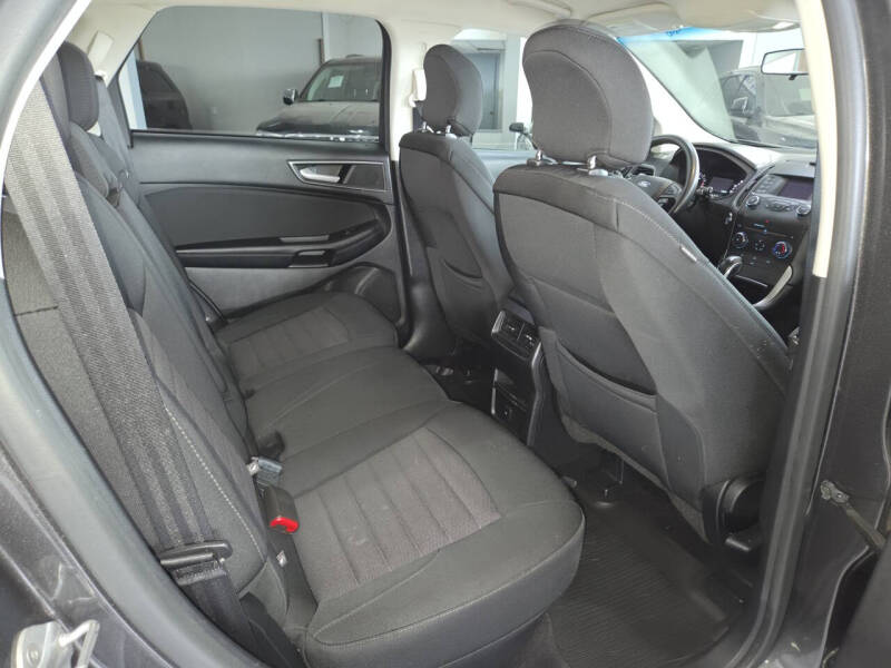 2016 Ford Edge SE