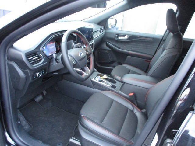 2026 Ford Escape Hybrid ST-Line Select