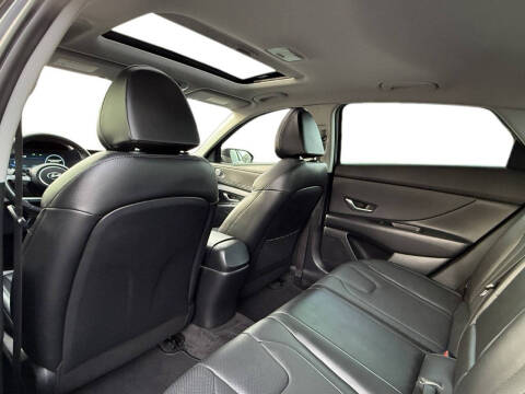 2023 Hyundai Elantra Hybrid Limited