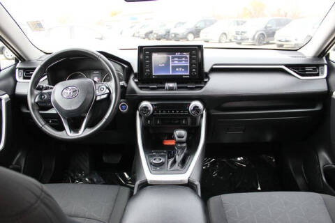 2020 Toyota RAV4 Hybrid XLE