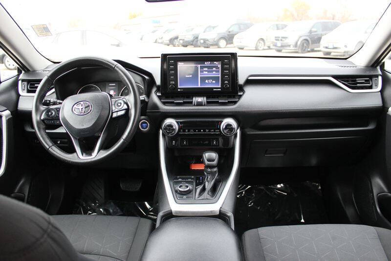 2020 Toyota RAV4 Hybrid XLE