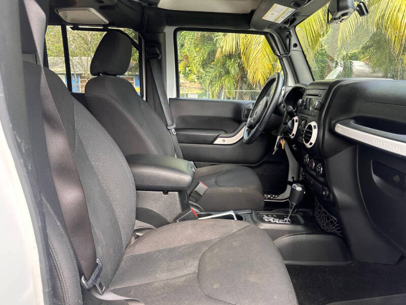 2017 Jeep Wrangler Unlimited Sport S