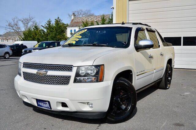 2011 Chevrolet Avalanche for sale at Lighthouse Motors Inc. in Pleasantville NJ