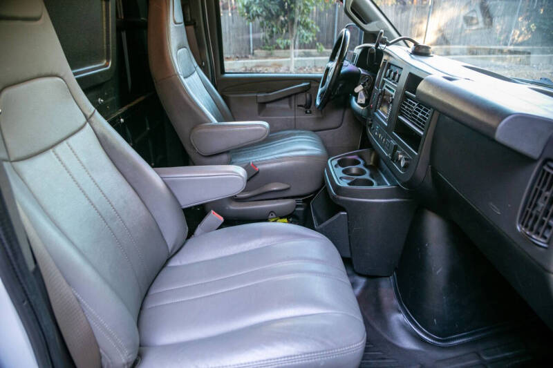 2020 Chevrolet Express 2500