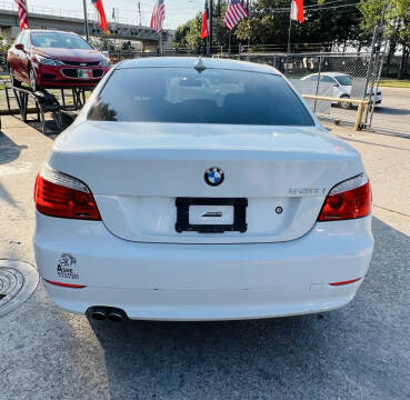 2009 BMW 5 Series 528i