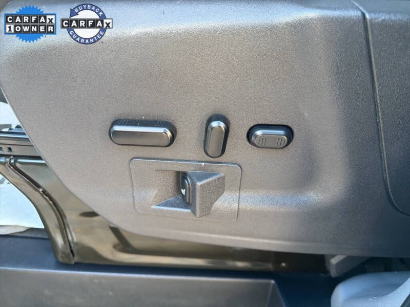 2019 Ford Transit 150 XLT