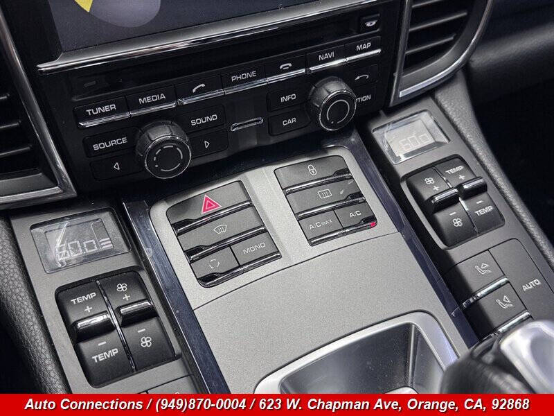 2012 Porsche Panamera