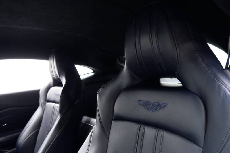 2020 Aston Martin Vantage