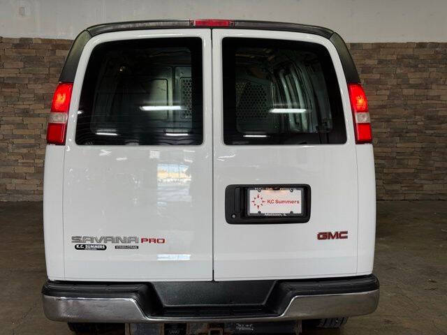 2016 GMC Savana 2500