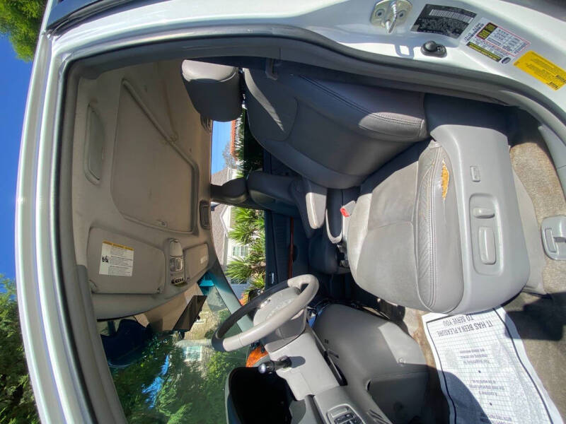 2008 Toyota Sienna XLE