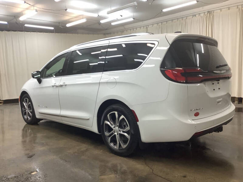 2026 Chrysler Pacifica Pinnacle