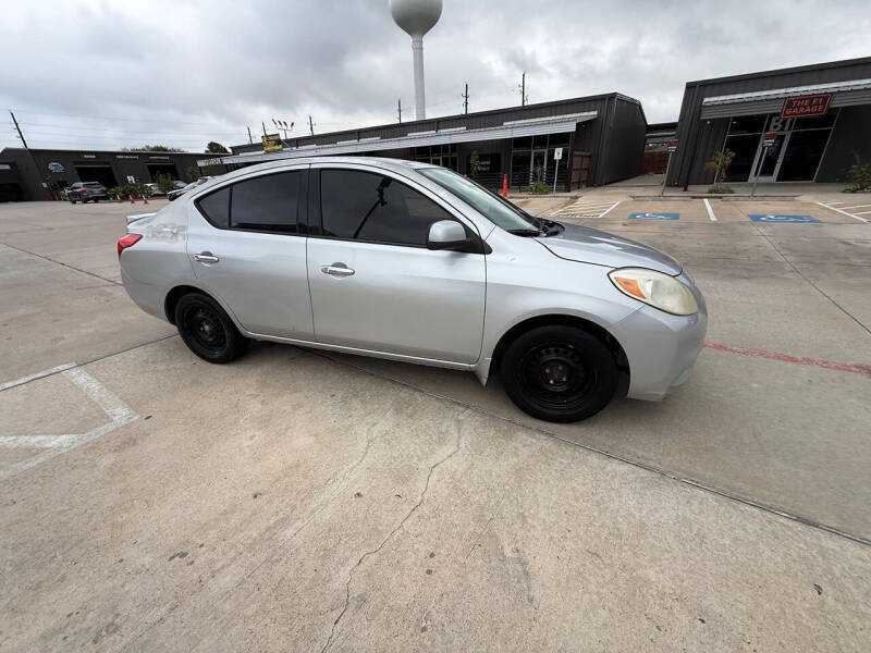 2014 Nissan Versa 1.6 S