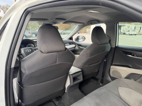 2022 Toyota Camry LE