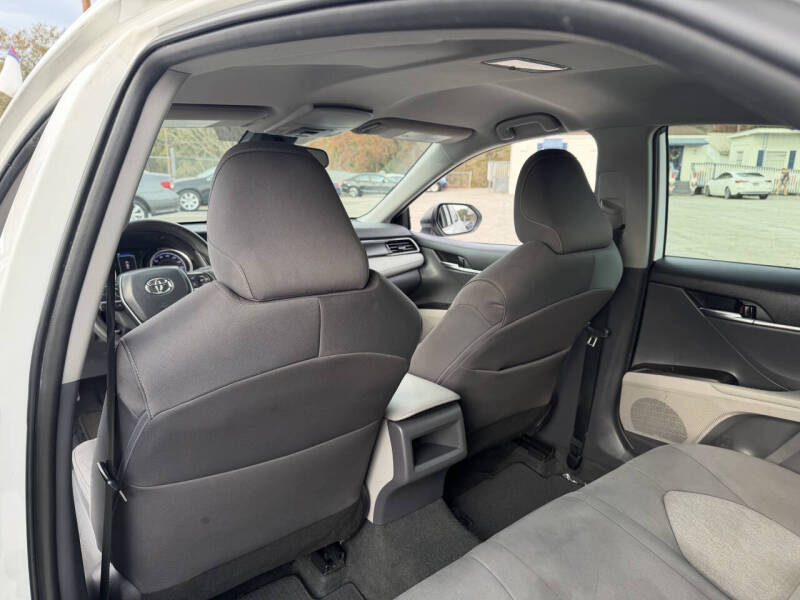 2022 Toyota Camry LE