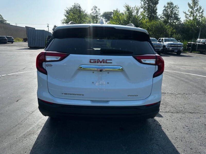 2024 GMC Terrain SLE