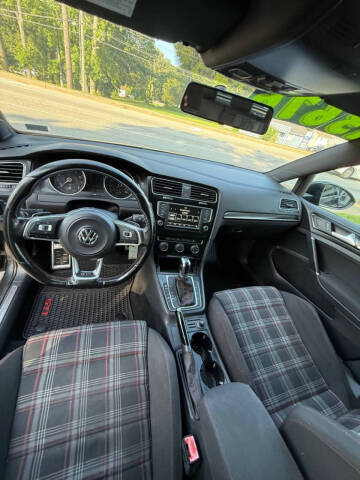 2016 Volkswagen Golf GTI SE
